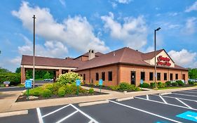 Hampton Inn And Suites Cleveland Airport